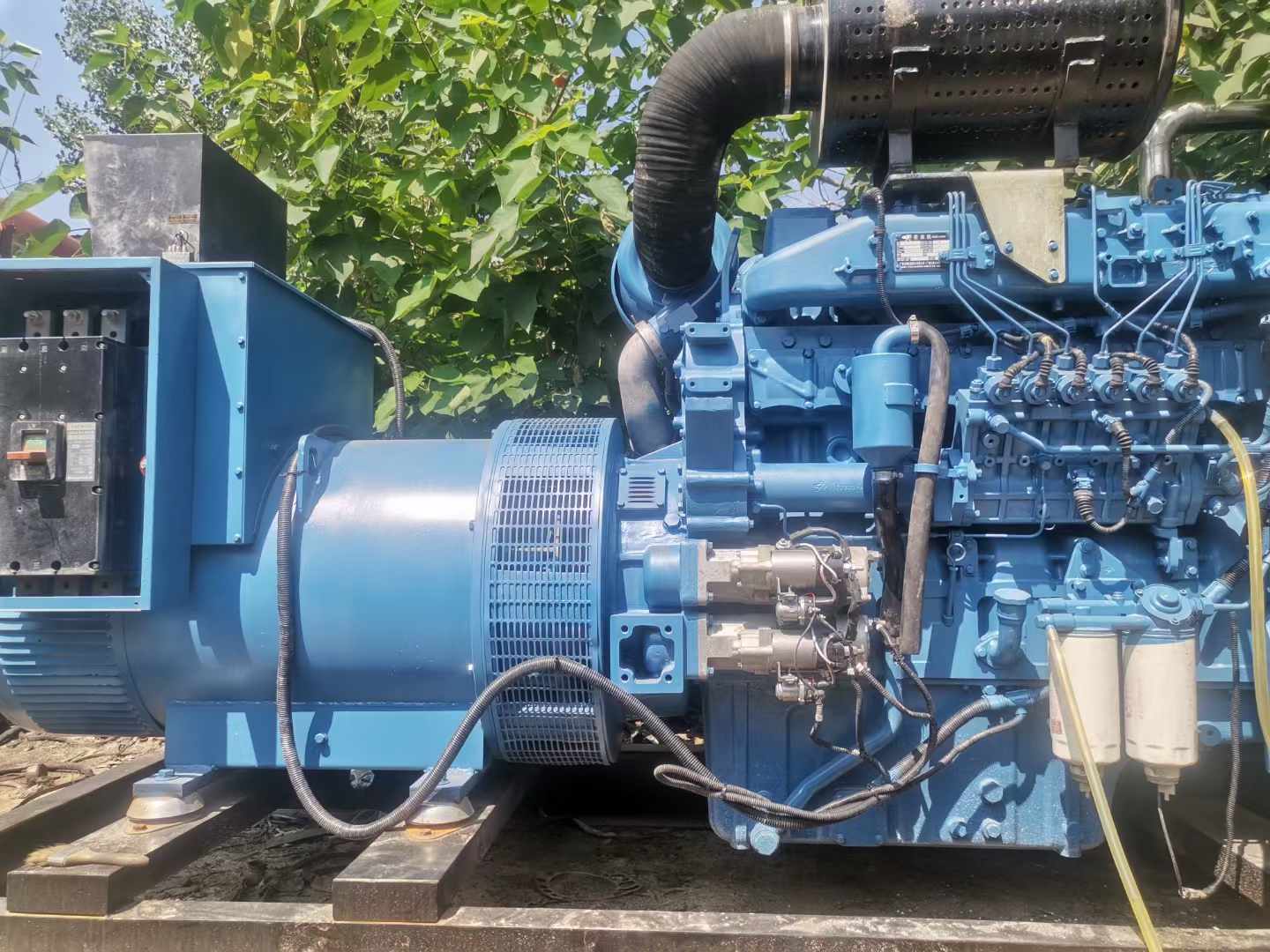 连山详细说明降低 800kW 柴油发电机输出电流波动的方法