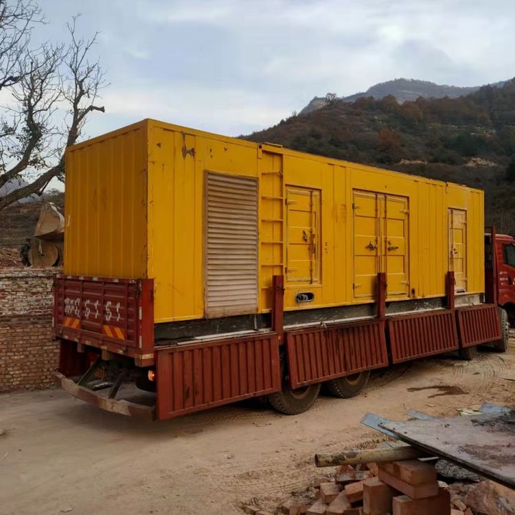 连山200kW 发电机组在带电阻性负载时，输出功率会受到哪些因素的影响？