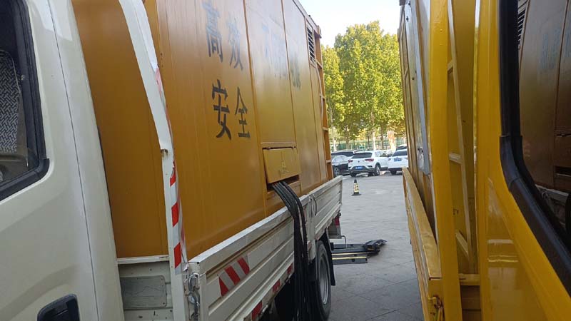 连山如何判断柴油发电机组和UPS电源的切换时间是否符合要求？