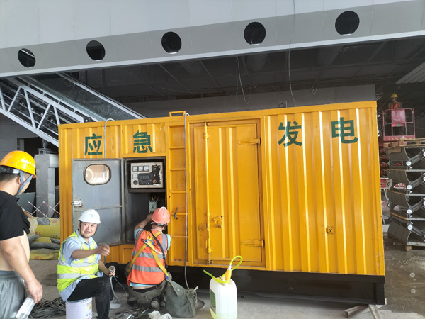 连山怎样判断空气滤清器是否需要更换？