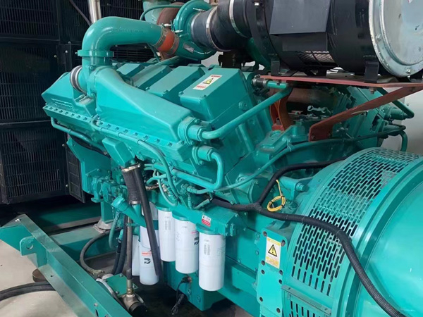 连山更换100kW柴油发电机组机油时，需要注意哪些事项？